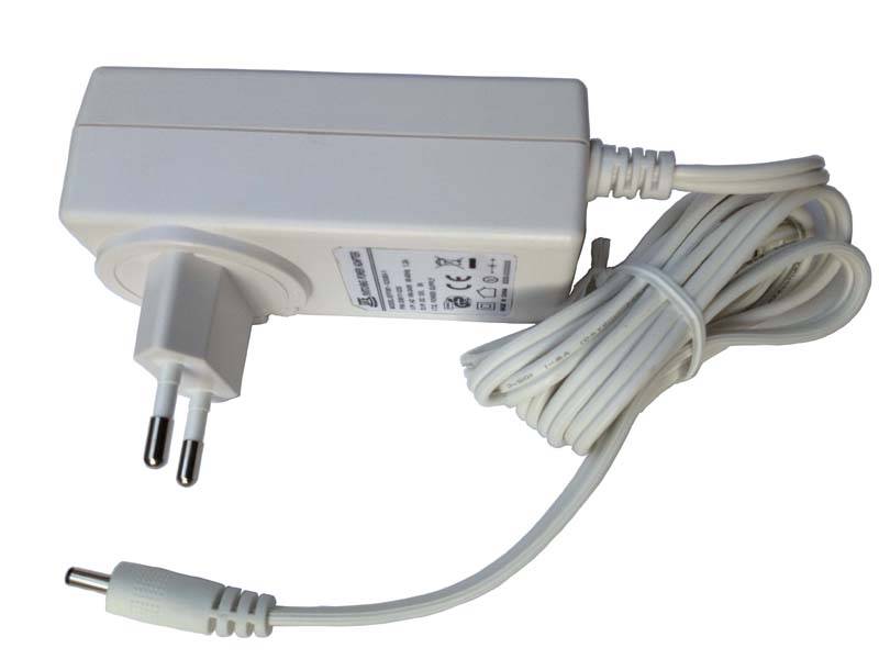 12V 2.5A / 12V 3A adapter